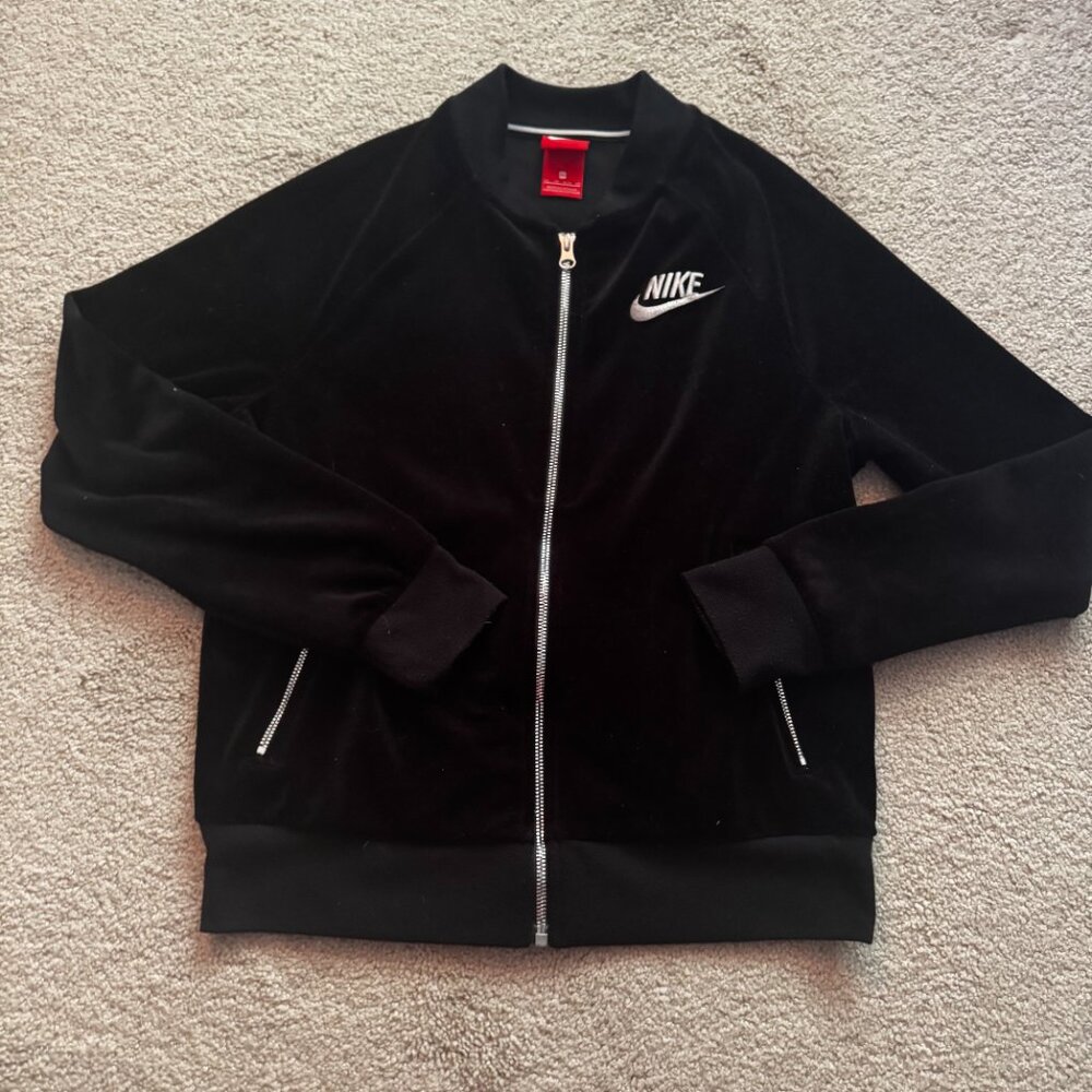 Women's XS Nike Black Velour Full Zip Track Jacket - EUC Bomber Style Coat